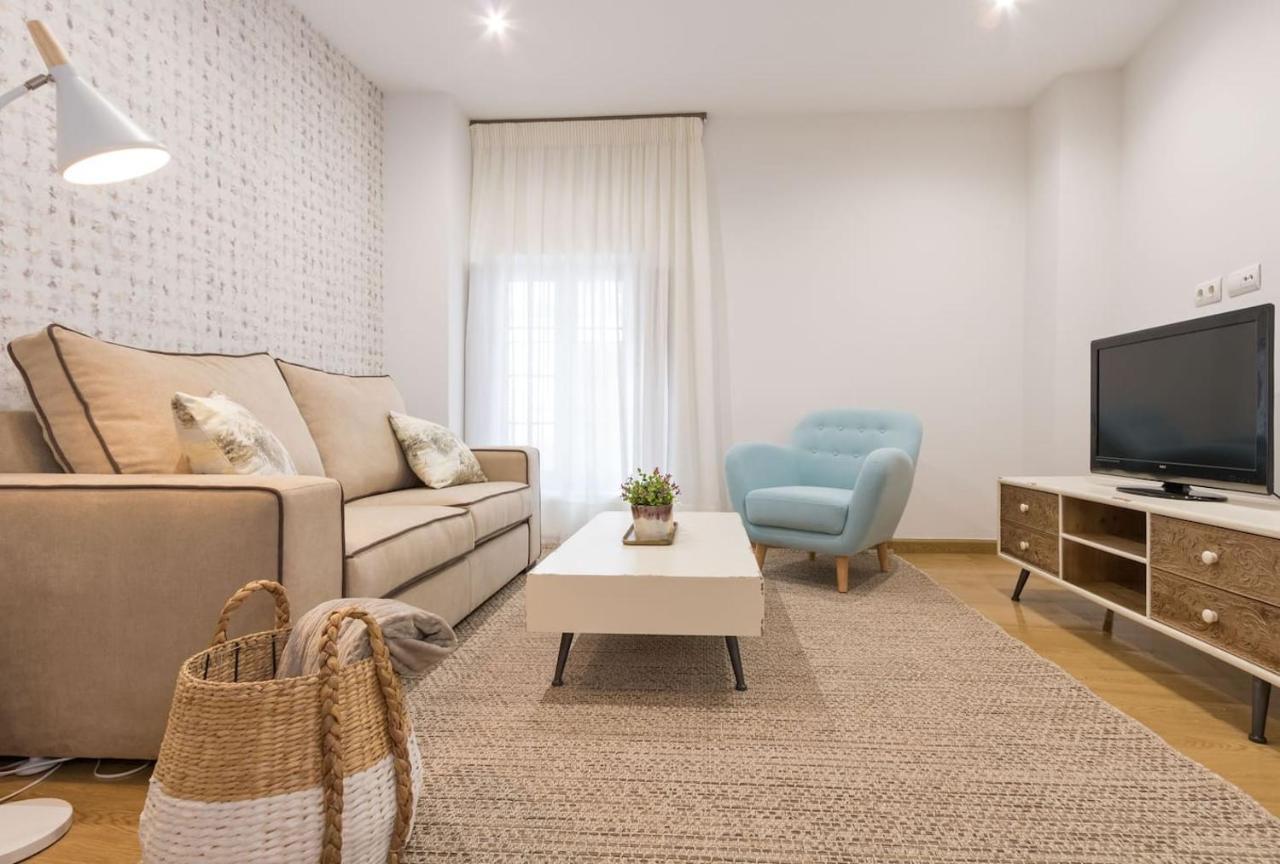Luis Rey Central Suite By Valcambre Севилья Экстерьер фото